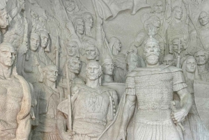 Da Tirana: gita di 1 giorno a Krujë con guida