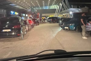 Tirana: Transfer från ditt boende till int. flygplats