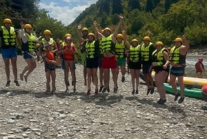 Fra Tirana: Dagstur med rafting i Vjosa og Benja termiske bad