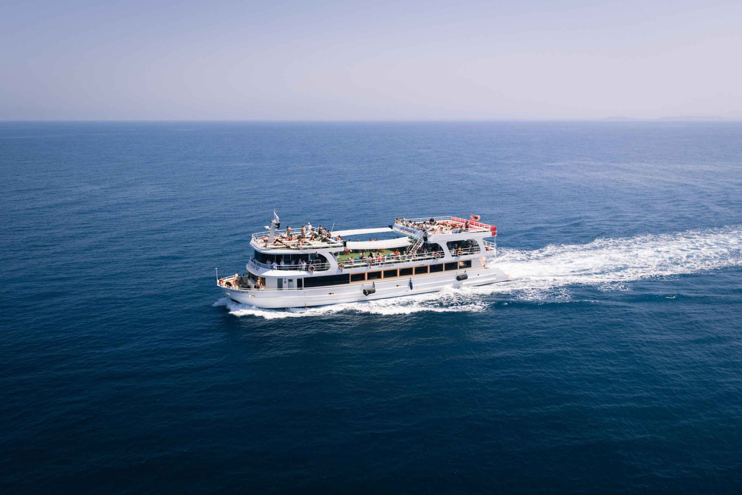 Из Тираны/Дурреса/Голема: ежедневный круиз в Сазан и Карабарун