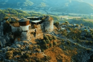Från Vlora/Orikum: Tirana huvudstad/slottet och zipline