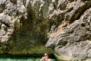 Da Valona: Grotta delle Gemme Blu e tour della Baia di Grama in motoscafo