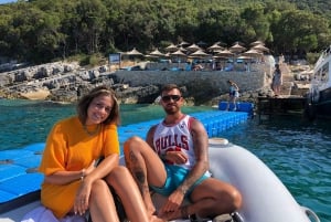 Fra Vlorë: Haxhi Ali Cave og Karaburun Speedboat Trip