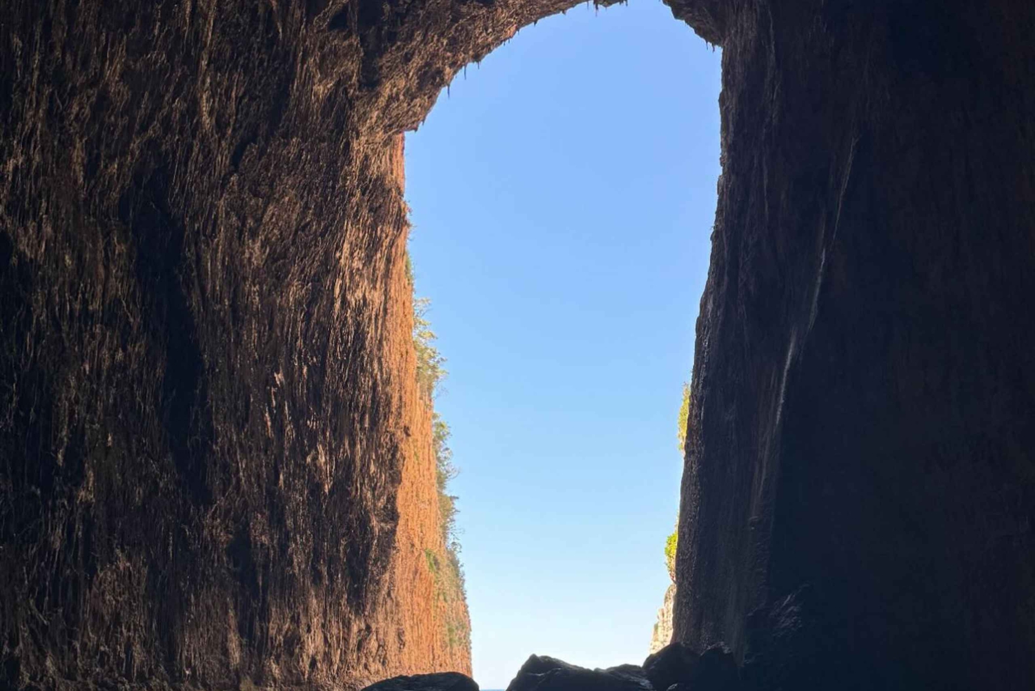 Au départ de Vlore : excursion en hors-bord à la grotte de Haxhi Ali et Karaburun