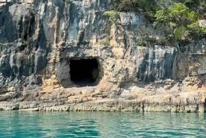 Von Vlore aus: Haxhi Ali Höhle & Karaburun Speedboat Tour