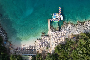 Desde Vlora: excursión en lancha rápida a la cueva de Haxhi Ali y Karaburun.