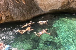 De Vlore: Excursão de lancha rápida à caverna Haxhi Ali com mergulho com snorkel