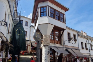 Journée complète de visite privée Durres Elbasan, lacs de Belsh et Berat