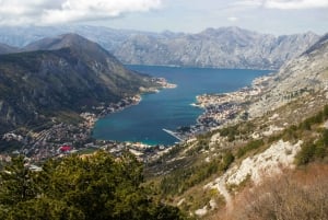 Tour de día completo de Montenegro; Budva, Kotor desde Tirana&Durres