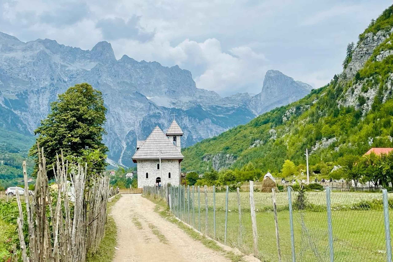 シュコドラ - テスへの一日ツアー