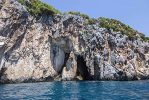 Gjipeäventyr från Dhermi: Piraternas grotta ingår