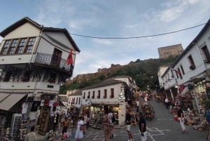 Gjirokaster: Privater Rundgang durch den alten Basar und die Burg