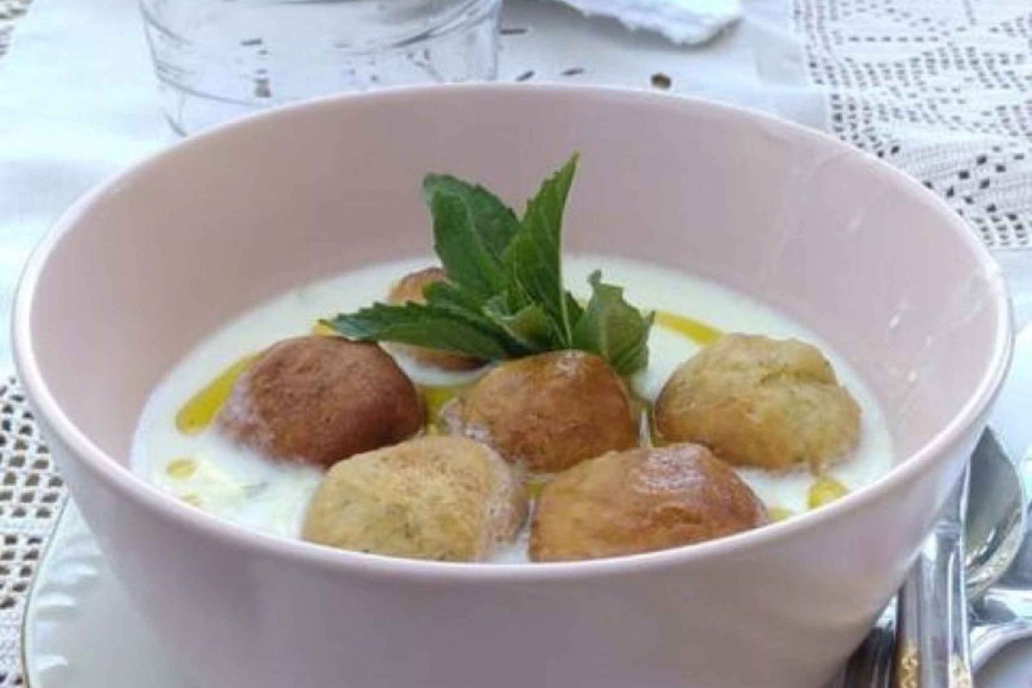 Gjirokastër: Traditioneller albanischer vegetarischer Kochkurs