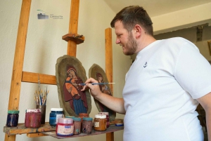 Gjirokastra: Clase de iconografía bizantina y tallado en madera