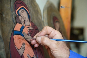 Gjirokastra: Clase de iconografía bizantina y tallado en madera