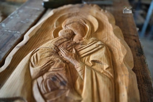 Gjirokastra: Clase de iconografía bizantina y tallado en madera