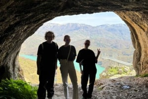 Из Тираны/Дурреса:Экскурсия во Влору и скоростной катер на пляже Джипе