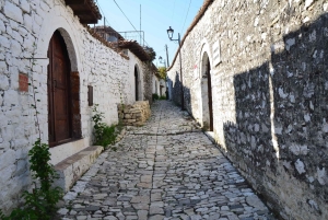 Golem/Durres: excursión a Berat y cata de vinos