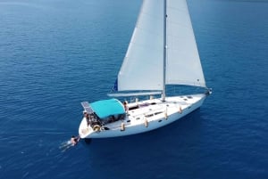 Gouvia: Corfu Island Sailing Trip with Snack and Soft Drinks