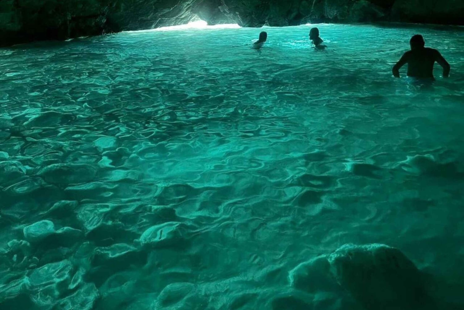 Grama Bay e Blue Cave: Snorkeling e praias secretas em Vlore