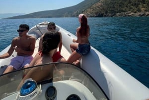 Grama Bay & Blue Cave: speedboottocht vanuit Vlore