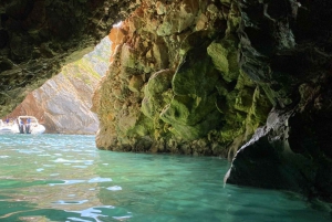 Grama Bay & Blue Cave: speedboottocht vanuit Vlore
