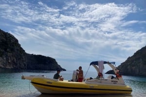 From Vlore: Grama Bay Caves & Beaches Speedboat Guided Tour