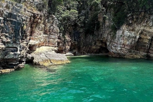 Group Tour 7 stops Saranda to Krorez Free Drink and Umbrella