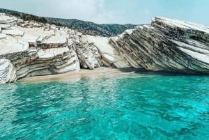 Gruppresa 7 stopp Saranda till Krorez Gratis dryck och parasoll