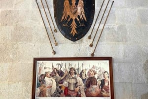 Von Tirana aus: Halbtagesausflug nach Kruja und Eintritt ins Skanderbeg-Museum