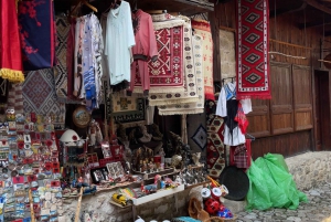 Depuis Tirana : Excursion d'une demi-journée à Kruja et entrée au musée Skanderbeg