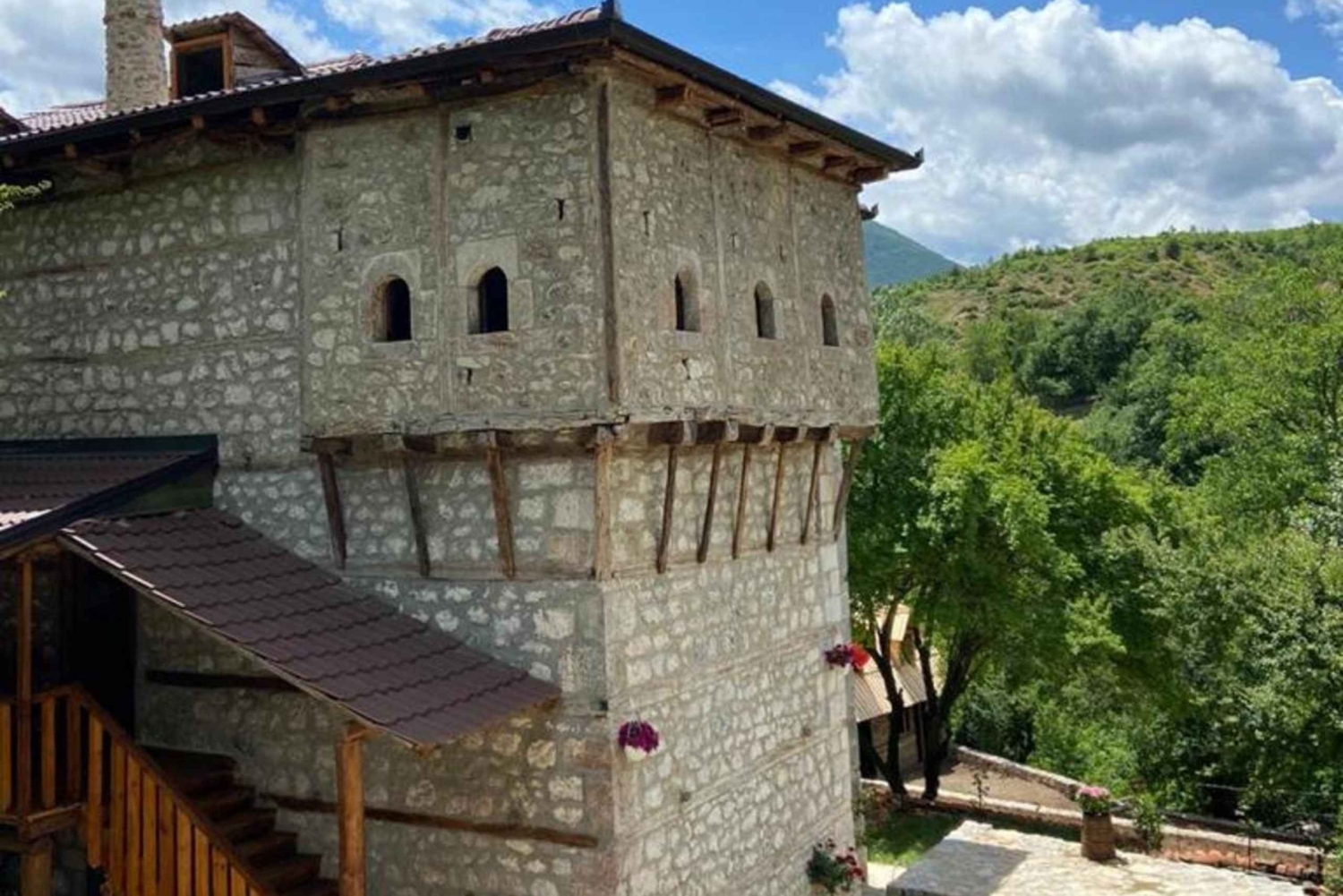 Vandra som lokalbefolkningen: Upptäck Albaniens dolda bergsled