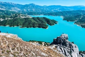 Depuis Tirana : Randonnée sur le mont Gamti et le lac Bovilla en Land Rover