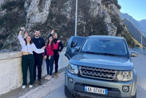 Depuis Tirana : Randonnée sur le mont Gamti et le lac Bovilla en Land Rover
