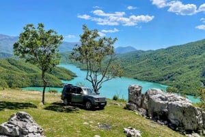 Depuis Tirana : Randonnée sur le mont Gamti et le lac Bovilla en Land Rover