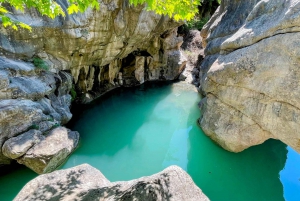 Depuis Tirana : Randonnée sur le mont Gamti et le lac Bovilla en Land Rover