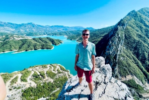 Depuis Tirana : Randonnée sur le mont Gamti et le lac Bovilla en Land Rover