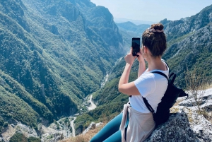 Depuis Tirana : Randonnée sur le mont Gamti et le lac Bovilla en Land Rover
