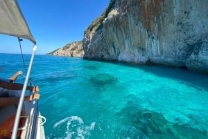 Himara: tour en barco por la Riviera albanesa con paradas para nadar