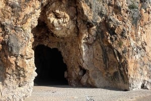 Himara: Upptäck|DeluxeTour: Hemliga stränder, grottor och badstopp