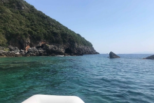 Himara, Jale: Całodzienny wynajem łodzi
