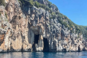 Himara: aluguer de caiaques individuais e duplos