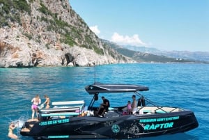 Himara: aventuras con esnórquel en cuevas y playas secretas