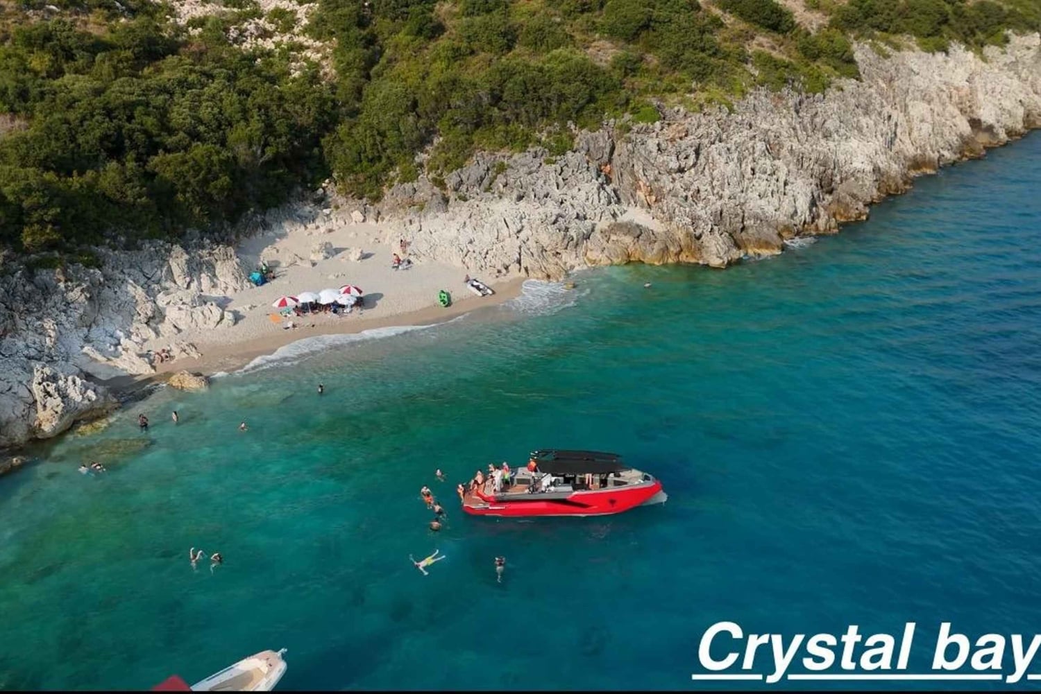 Himare: tour in barca lungo la costa con soste per nuotare