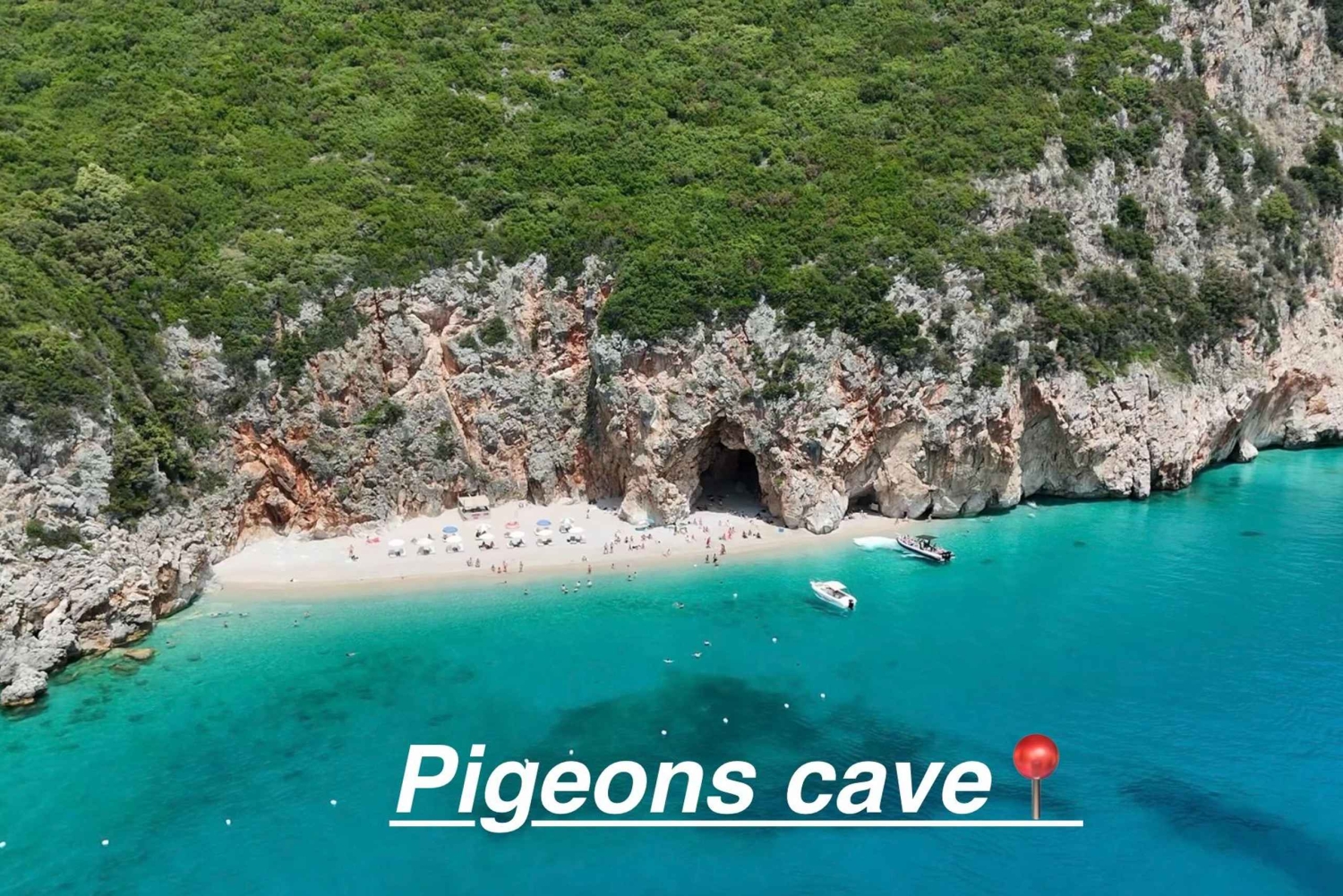 Himare: tour in barca lungo la costa con soste per nuotare