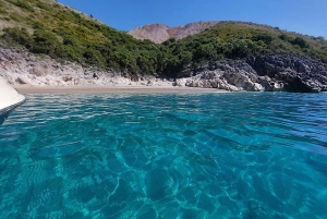 Himare: spannende rondvaart van Himare naar Gramma Bay