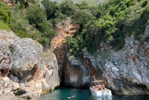 Himare: Grama Bay-tur med svømmeture