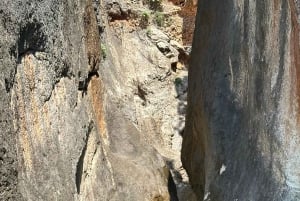 Himare: Grama Bay-tur med svømmeture