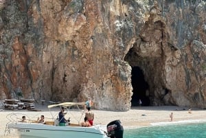 Himare: Grama Bay-tur med svømmeture