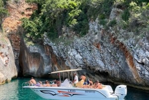 Himare: Grama Bay-tur med svømmeture